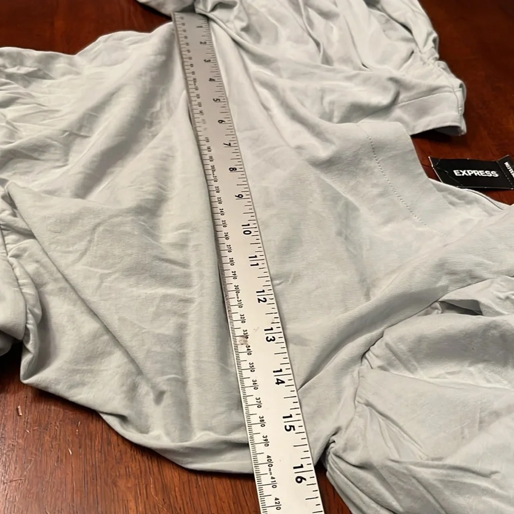 NWT Express Elegant Gray Women's wrap around cropped  Top Small - Picture 5 of 8